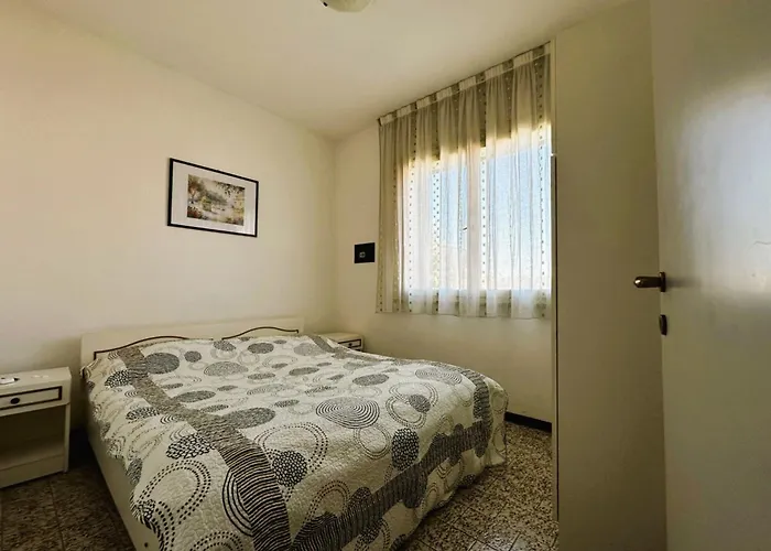 Cozy With Pool And Garden In Apartment Bibione