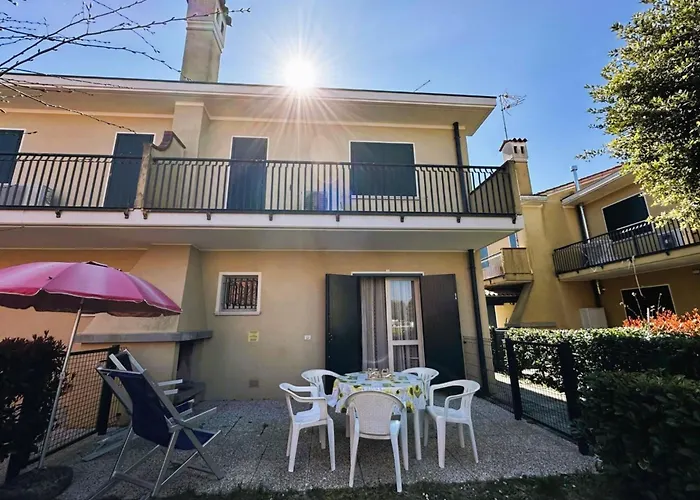 Appartement Cozy With Pool And Garden In